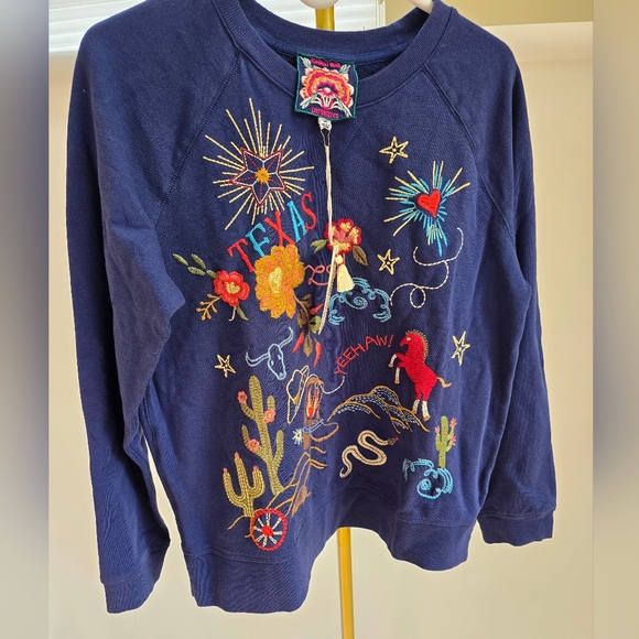 Johnny Was Texas Raglan NWT Navy Sweater Embroidery M Sweatshirt - Picture 9 of 14
